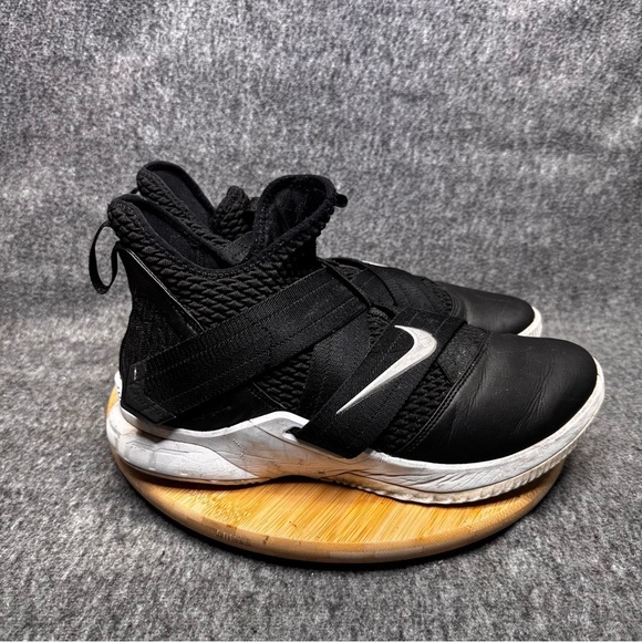 Nike Lebron Soldier 12 TB Black White Silver Basketball Shoes Men's 12 - Picture 1 of 9